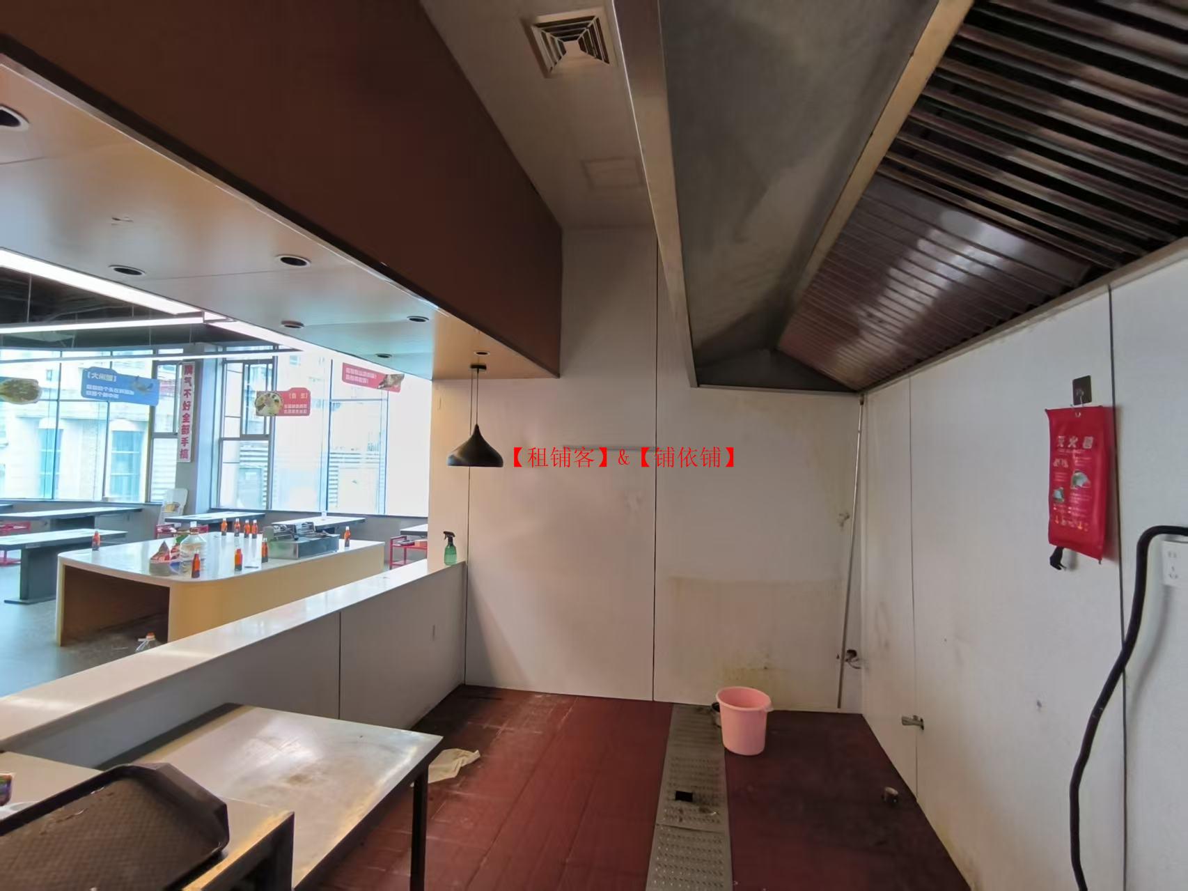 恒峰步行街精装餐饮店转让，可空转